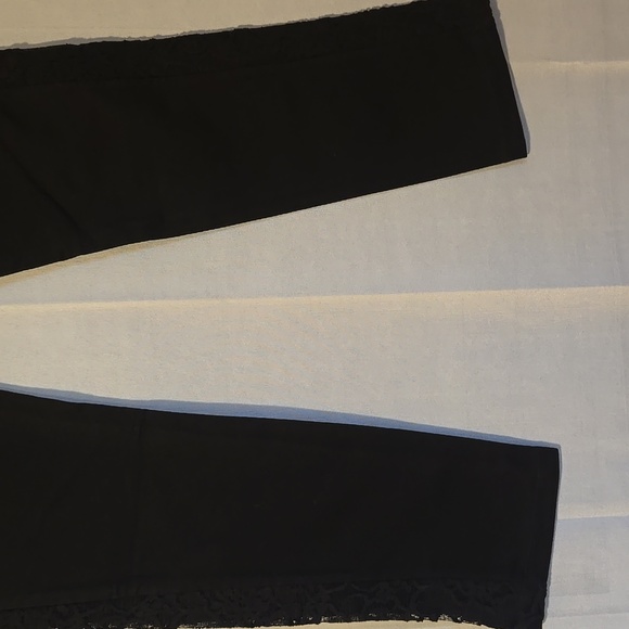 Ruby Ribbon Black Leggings with Lace Size Large NWOT - Picture 5 of 8